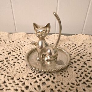 Vintage Silver-Plated Cat Figurine Ring Holder on a Decorative Trinket Tray